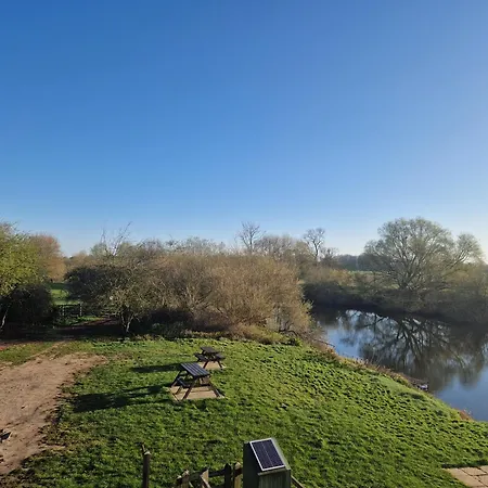 Bridge Glamping - Lunar Tent 豪华帐篷