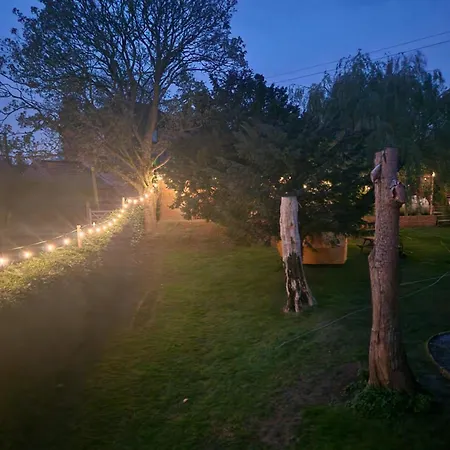 Bridge Glamping - Lunar Tent *