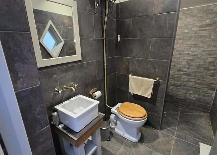 Bridge Glamping - Lunar Tent Luxury tent