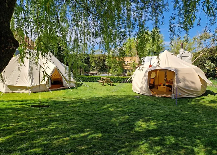 Bridge Glamping - Lunar Tent * Aldwark (North Yorkshire)