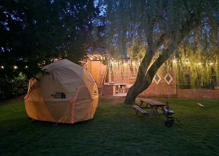 Bridge Glamping - Lunar Tent Aldwark (North Yorkshire)