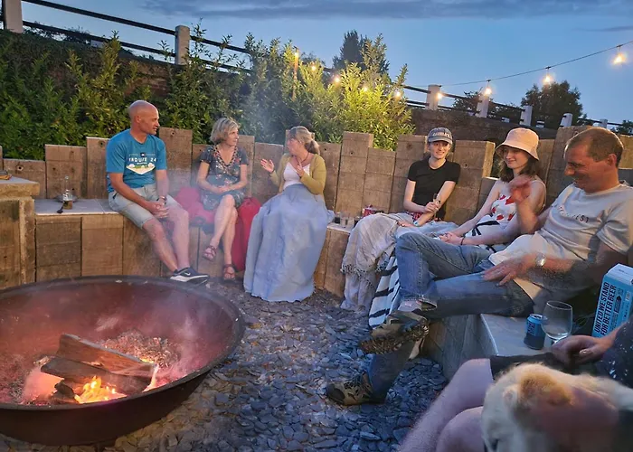 Bridge Glamping - Lunar Tent *