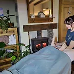 Bridge Glamping - Lunar Tent * Aldwark (North Yorkshire)